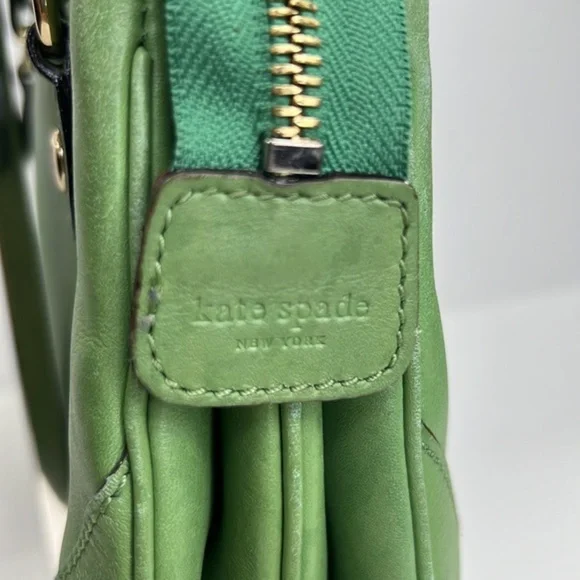 KATE SPADE Women’s Small Wynn Sutton Green Handbag Tote purse - Picture 4 of 16